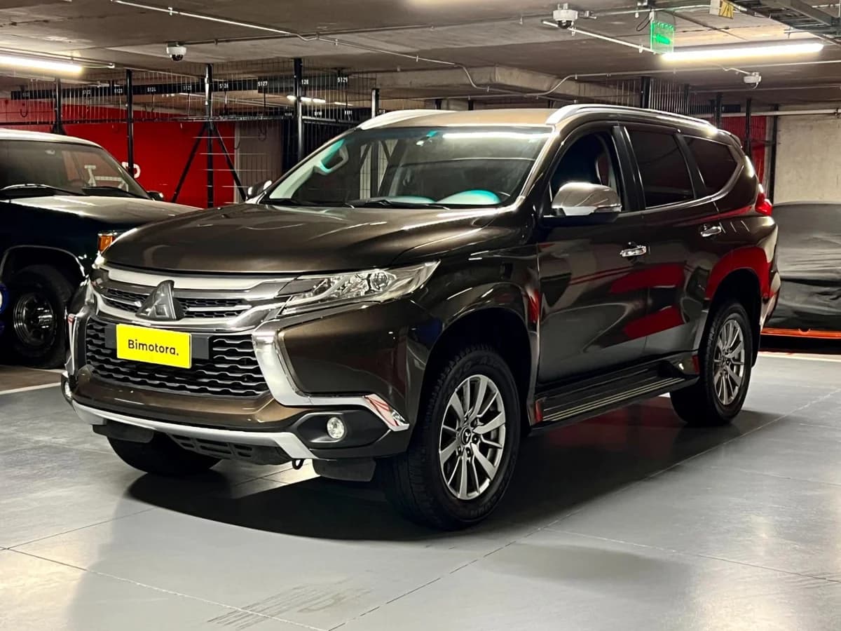 MITSUBISHI MONTERO SPORT DIESEL 4X4 2018 - Imagen 3