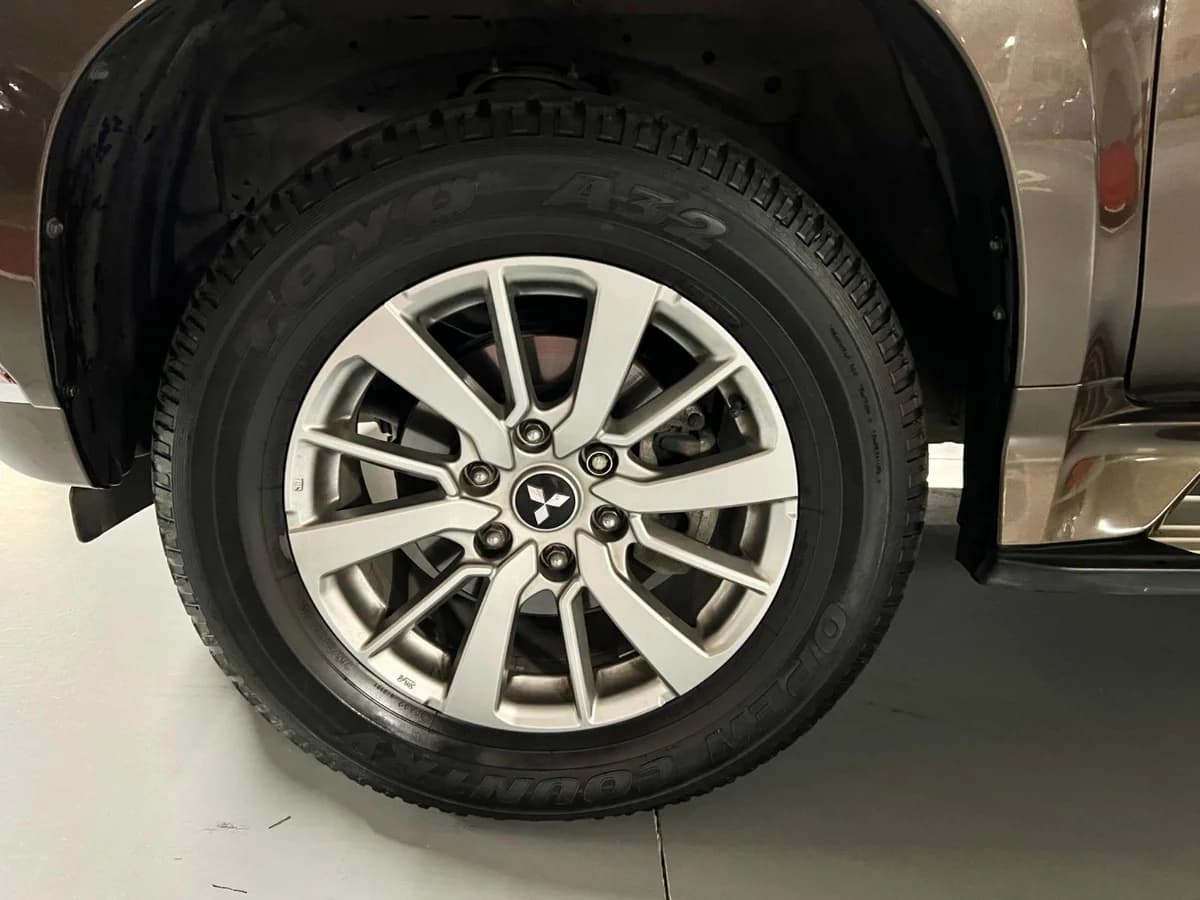 MITSUBISHI MONTERO SPORT DIESEL 4X4 2018 - Imagen 17
