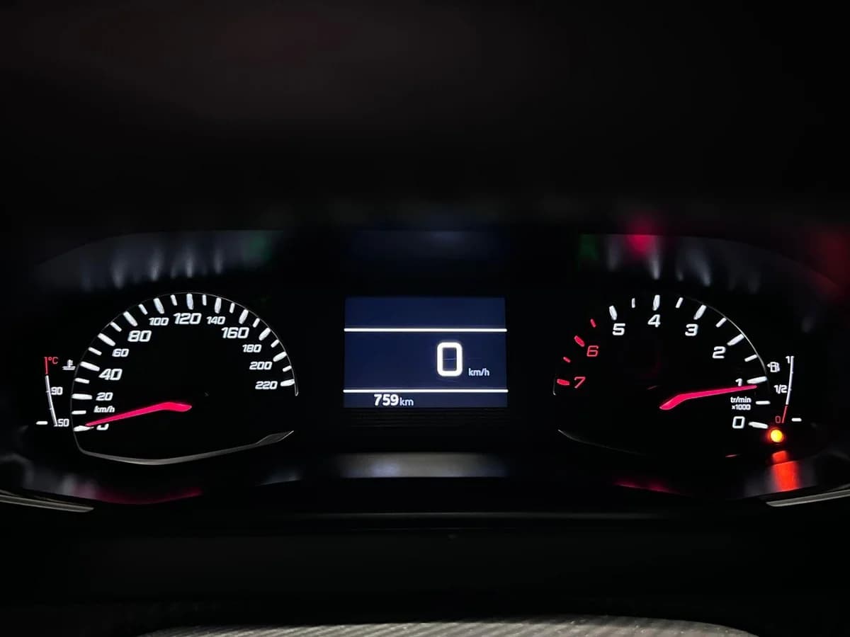 PEUGEOT 2008 ACTIVE 1.2 MT 2025 - Imagen 1