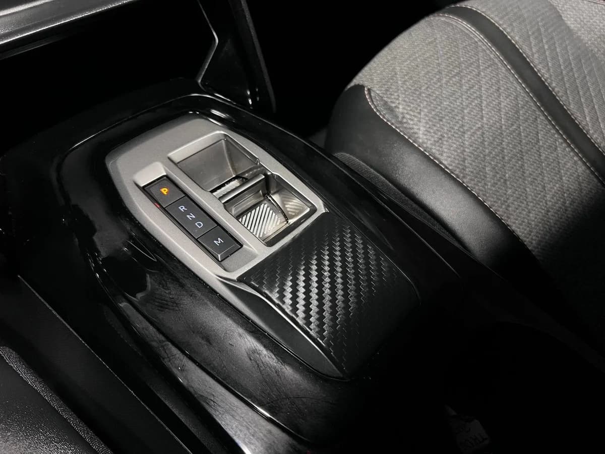 PEUGEOT 2008 2024 - Imagen 17