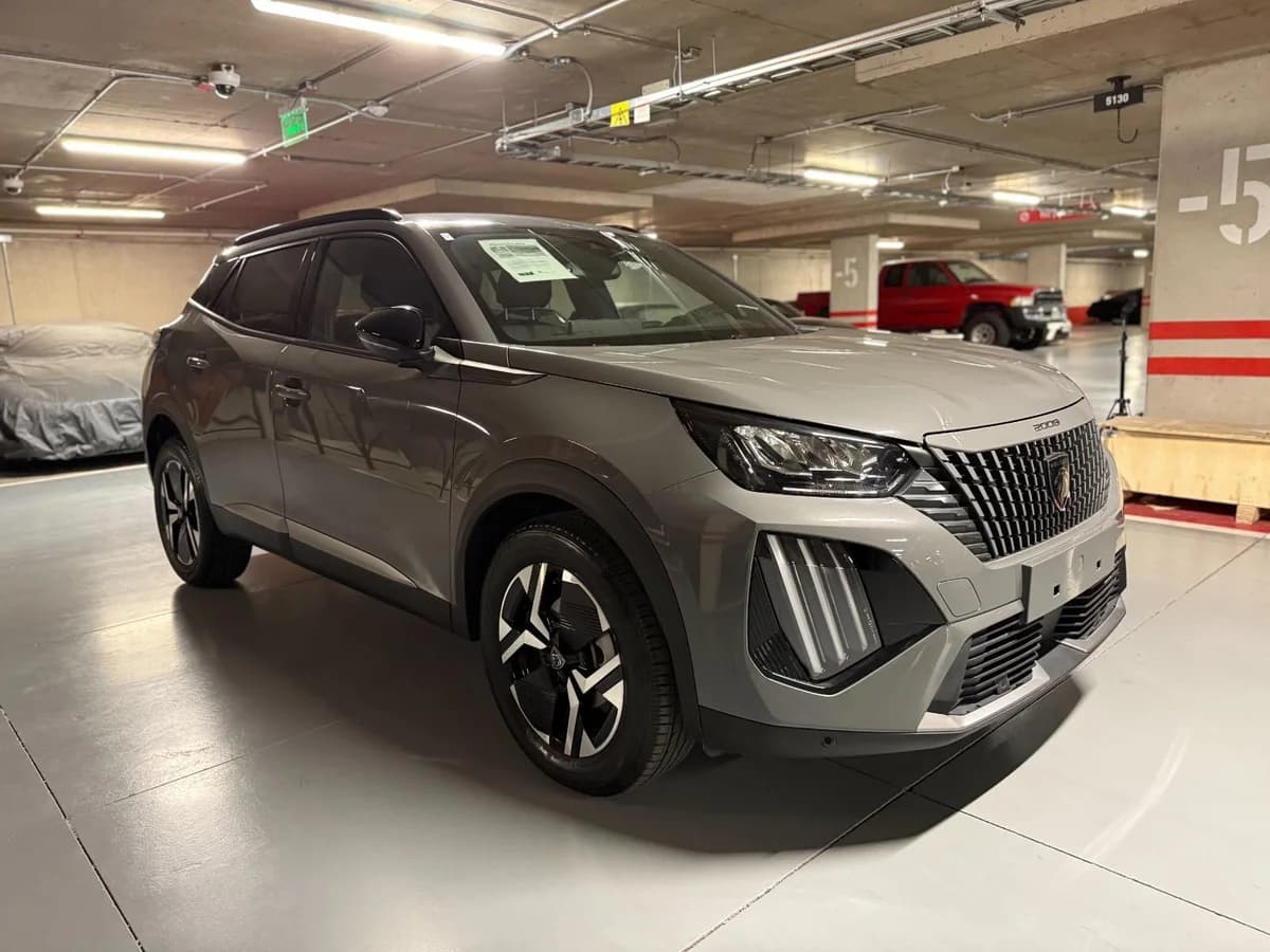 PEUGEOT 2008 ALLURE PURETECH 130 2024 - Imagen 3