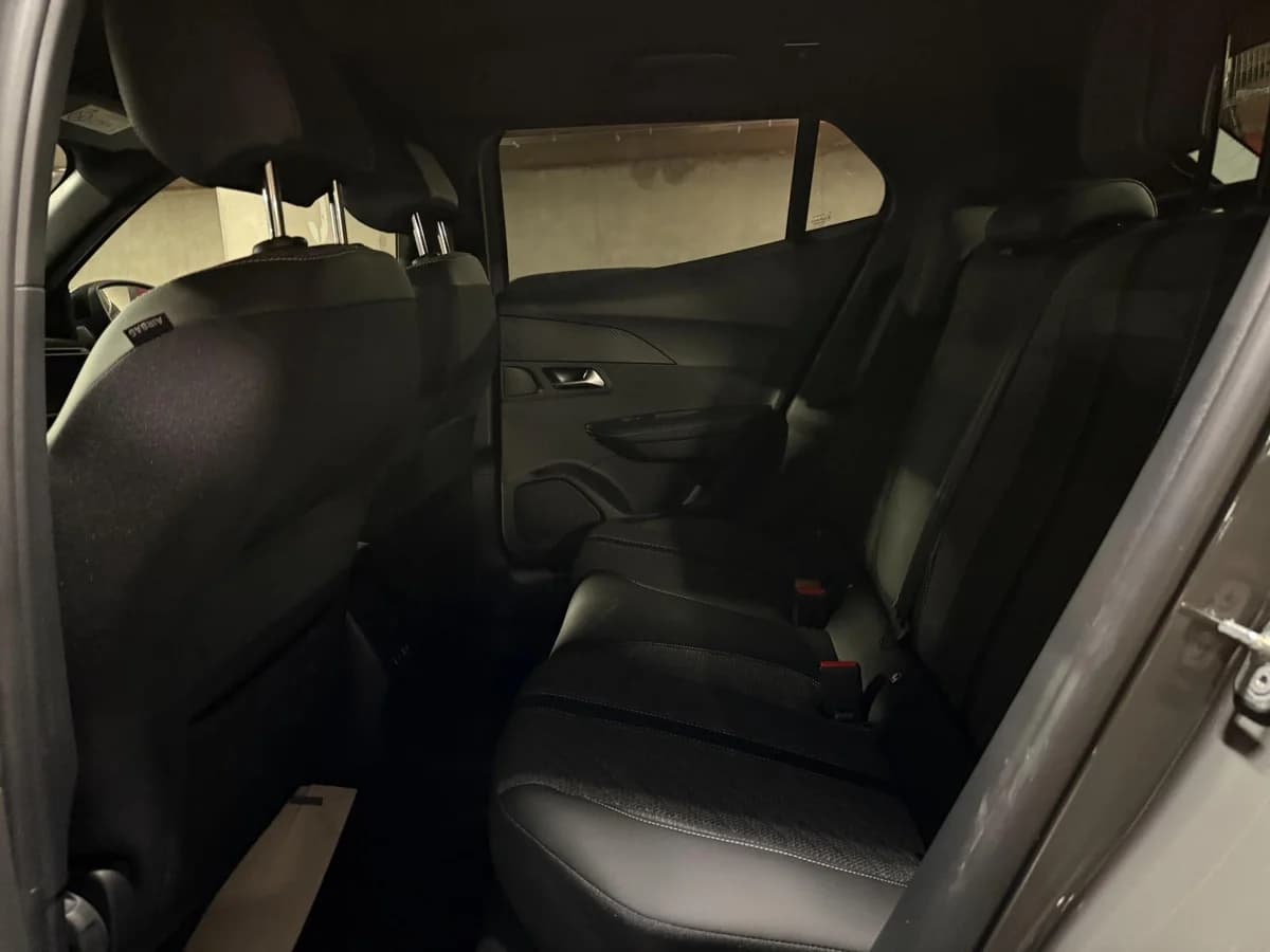 PEUGEOT 2008 ALLURE PURETECH 130 2024 - Imagen 8