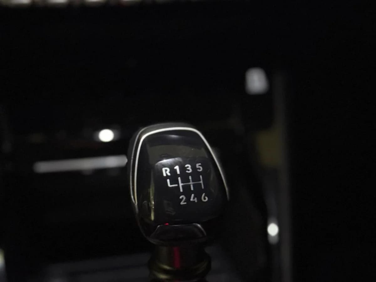PEUGEOT 2008 2008 1.2 PURETECH 130 ALLURE 2024 - Imagen 8