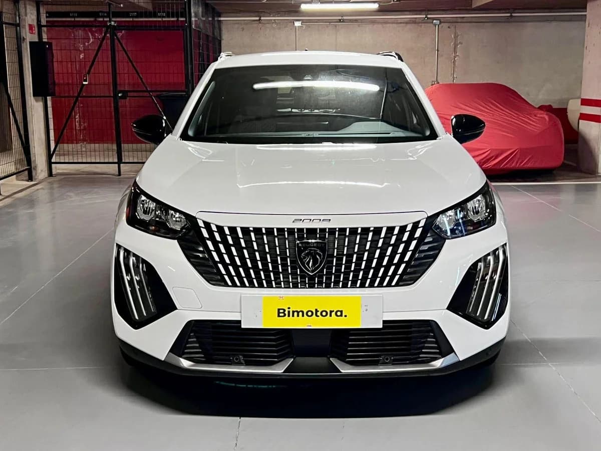 PEUGEOT 2008 ALLURE PURETECH MT 2024 - Imagen 4