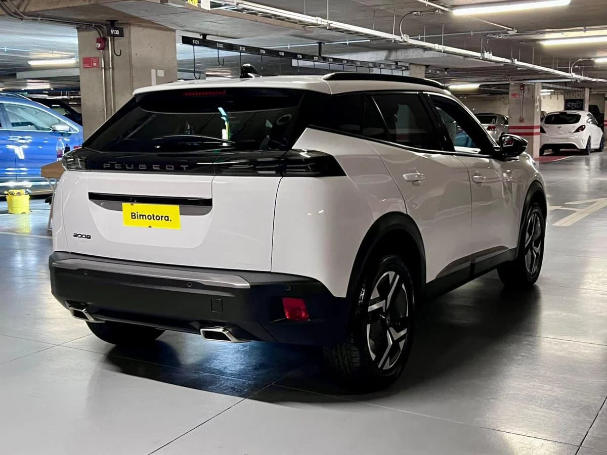 PEUGEOT 2008 ALLURE PURETECH MT 2024 - Imagen 12