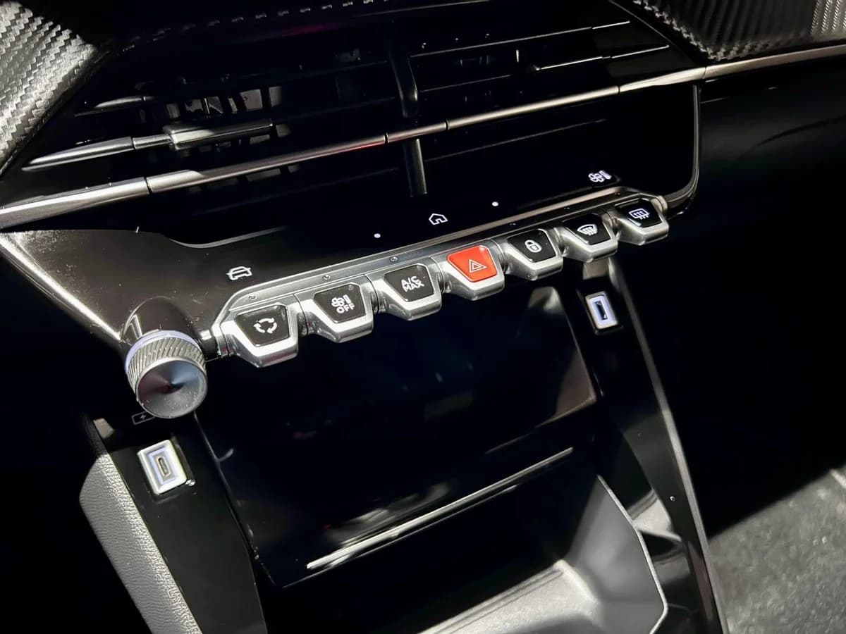 PEUGEOT 2008 ALLURE PURETECH MT 2024 - Imagen 14