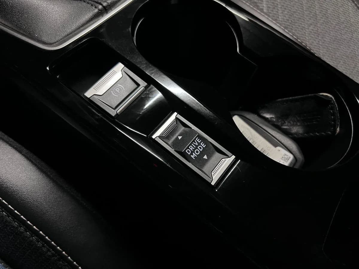 PEUGEOT 2008 ALLURE PURETECH MT 2024 - Imagen 18