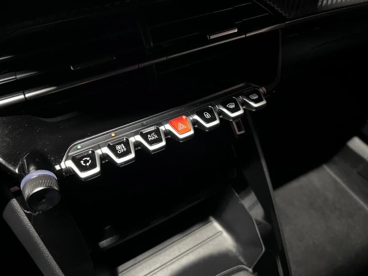 PEUGEOT 2008 PURETECH 130 1.2 MT 2024 - Imagen 9
