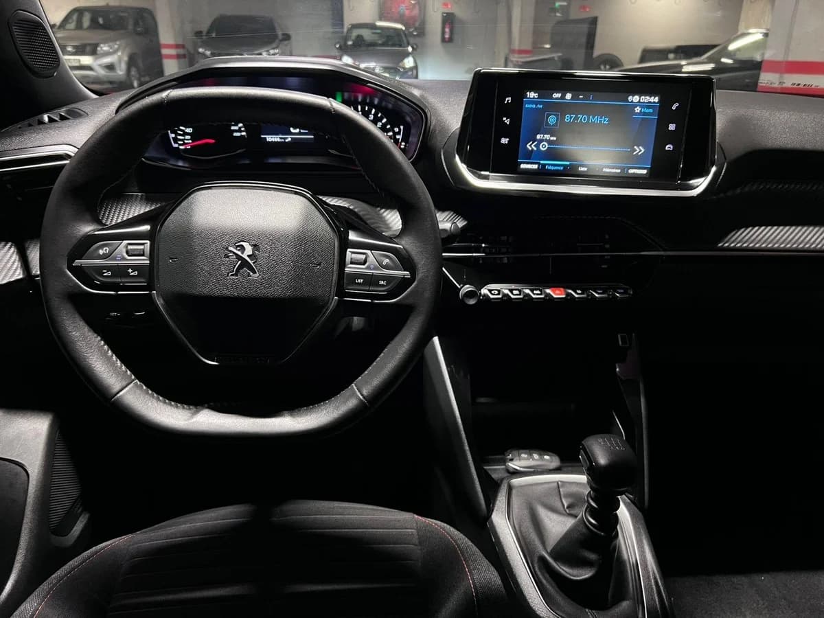 PEUGEOT 2008 PURETECH MT 1.2 2023 - Imagen 16