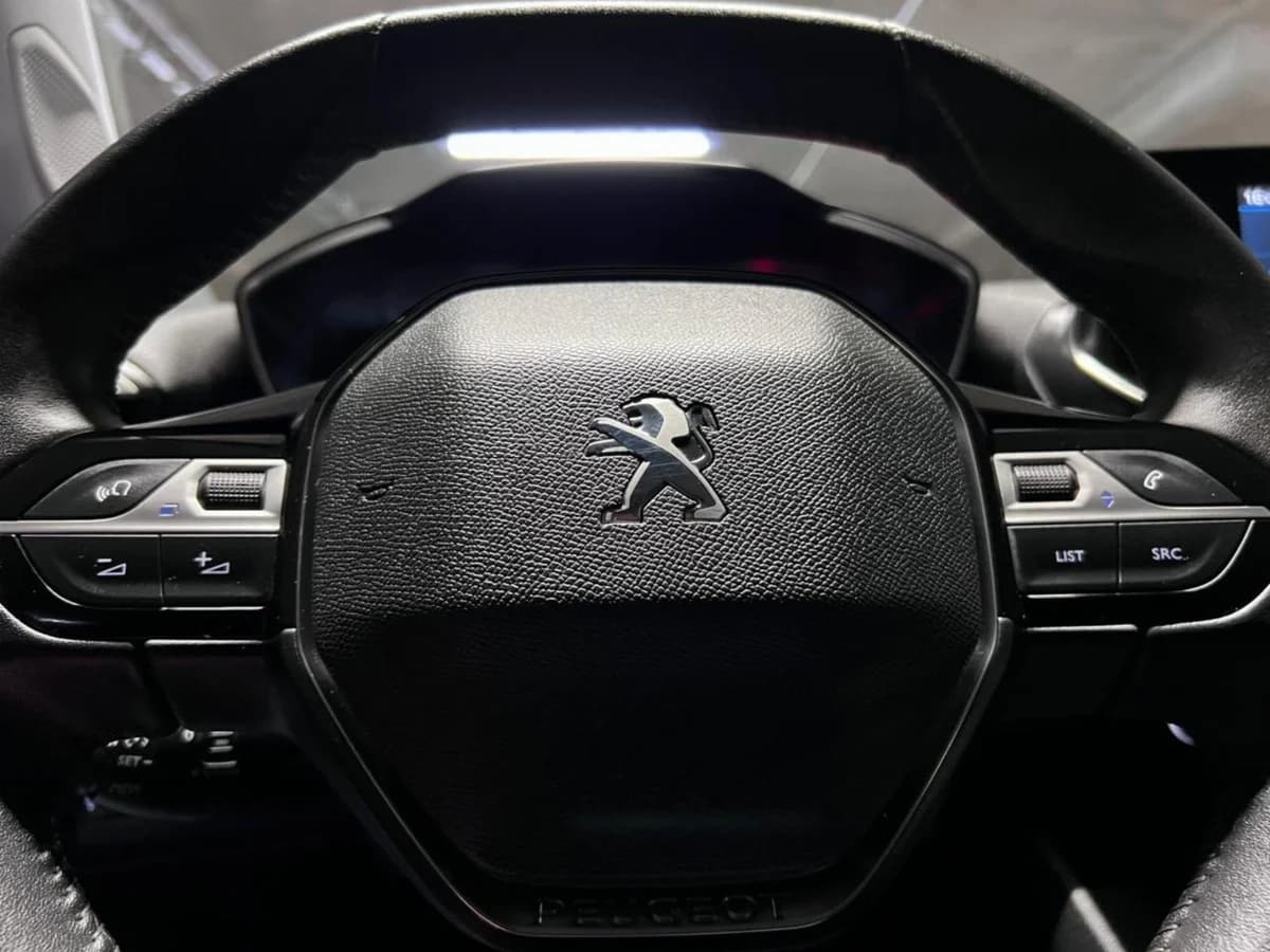 PEUGEOT 2008 ACTIVE PACK 1.2 MT 2023 - Imagen 18