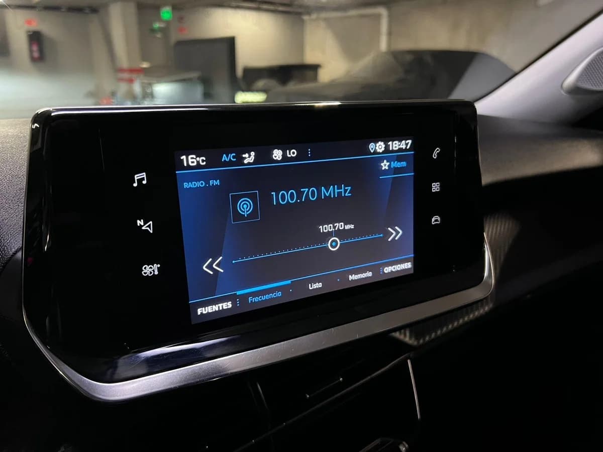 PEUGEOT 2008 PURETECH 130 1.2 MT 2021 - Imagen 5