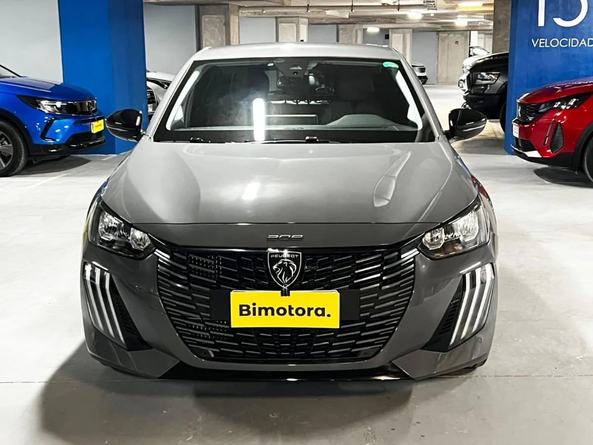 PEUGEOT 208 ALLURE MHEV 136 E 2025 - Imagen 5