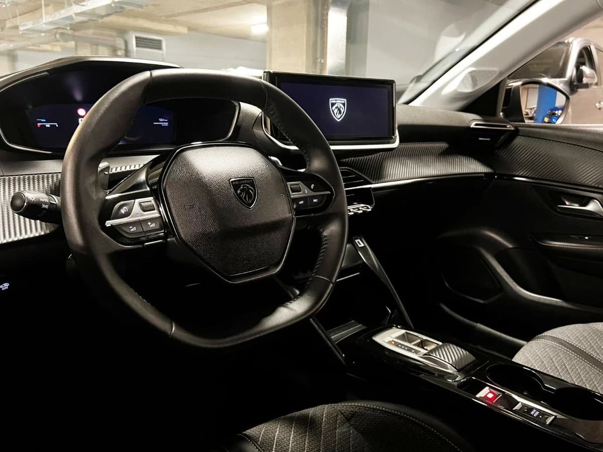 PEUGEOT 208 ALLURE MHEV 136 E 2025 - Imagen 19