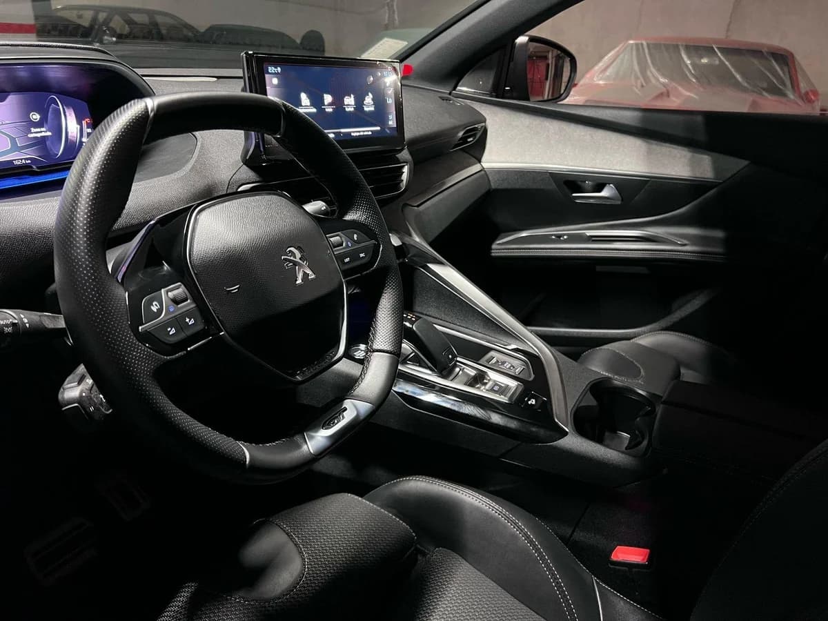 PEUGEOT 3008 GT PURETECH 180 2023 - Imagen 19