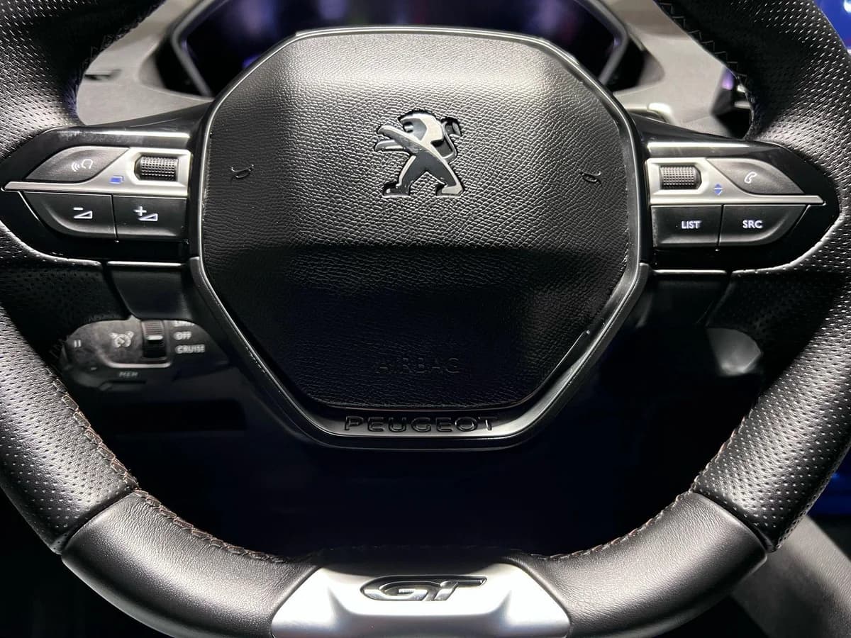 PEUGEOT 3008 GT PURETECH 180 2023 - Imagen 3