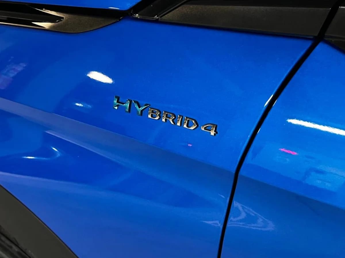 PEUGEOT 3008 HYBRID 300 4X4 2022 - Imagen 18