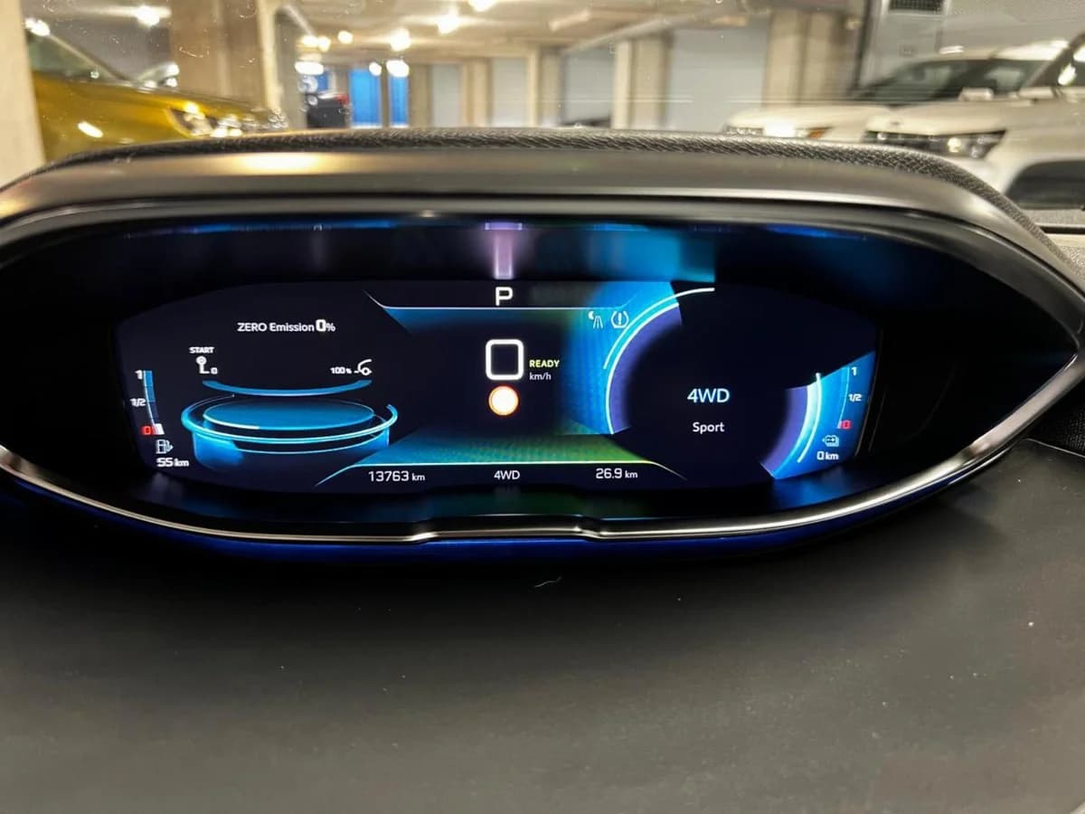 PEUGEOT 3008 HYBRID 300 4X4 2022 - Imagen 9