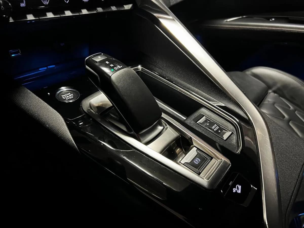 PEUGEOT 3008 HYBRID 300 4X4 2022 - Imagen 24