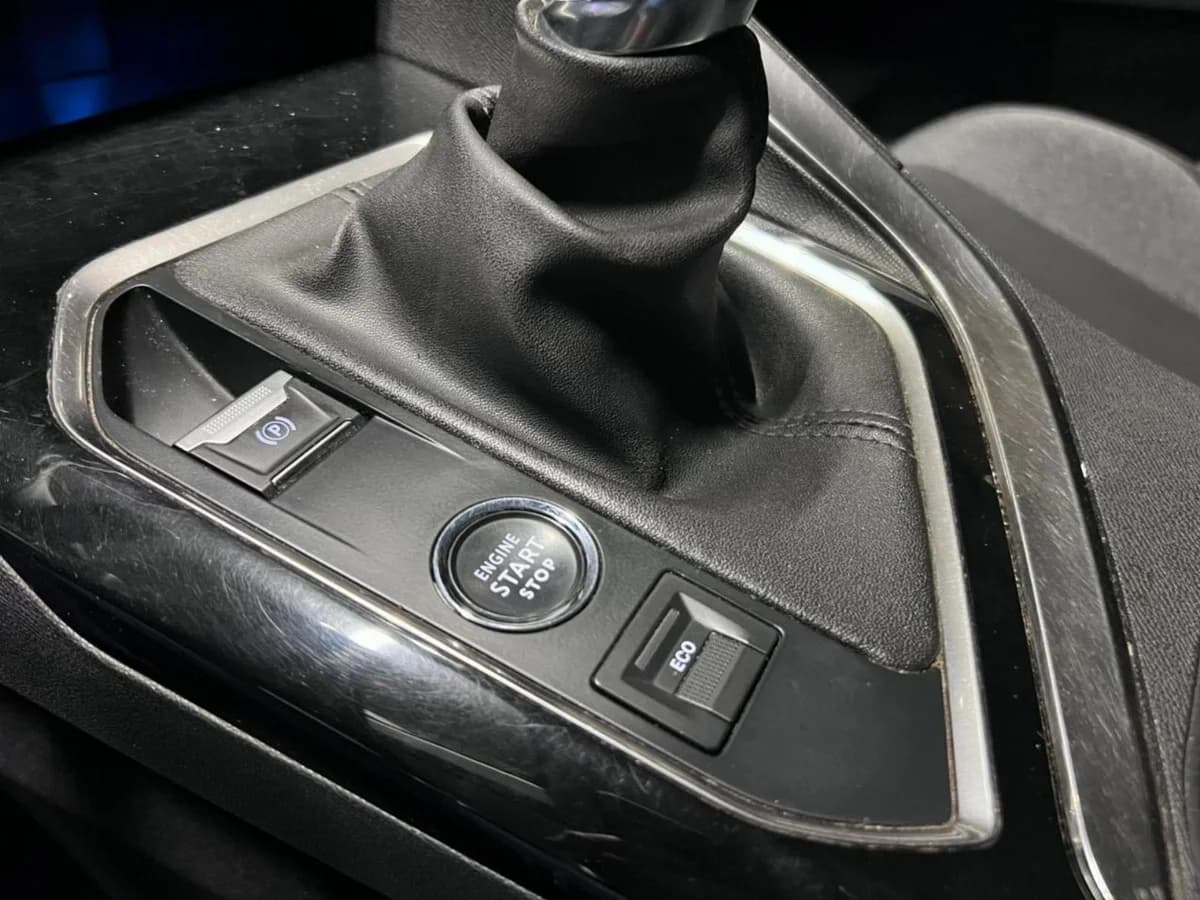 PEUGEOT 3008 ACTIVE PURETECH 1.2 MT 2022 - Imagen 14