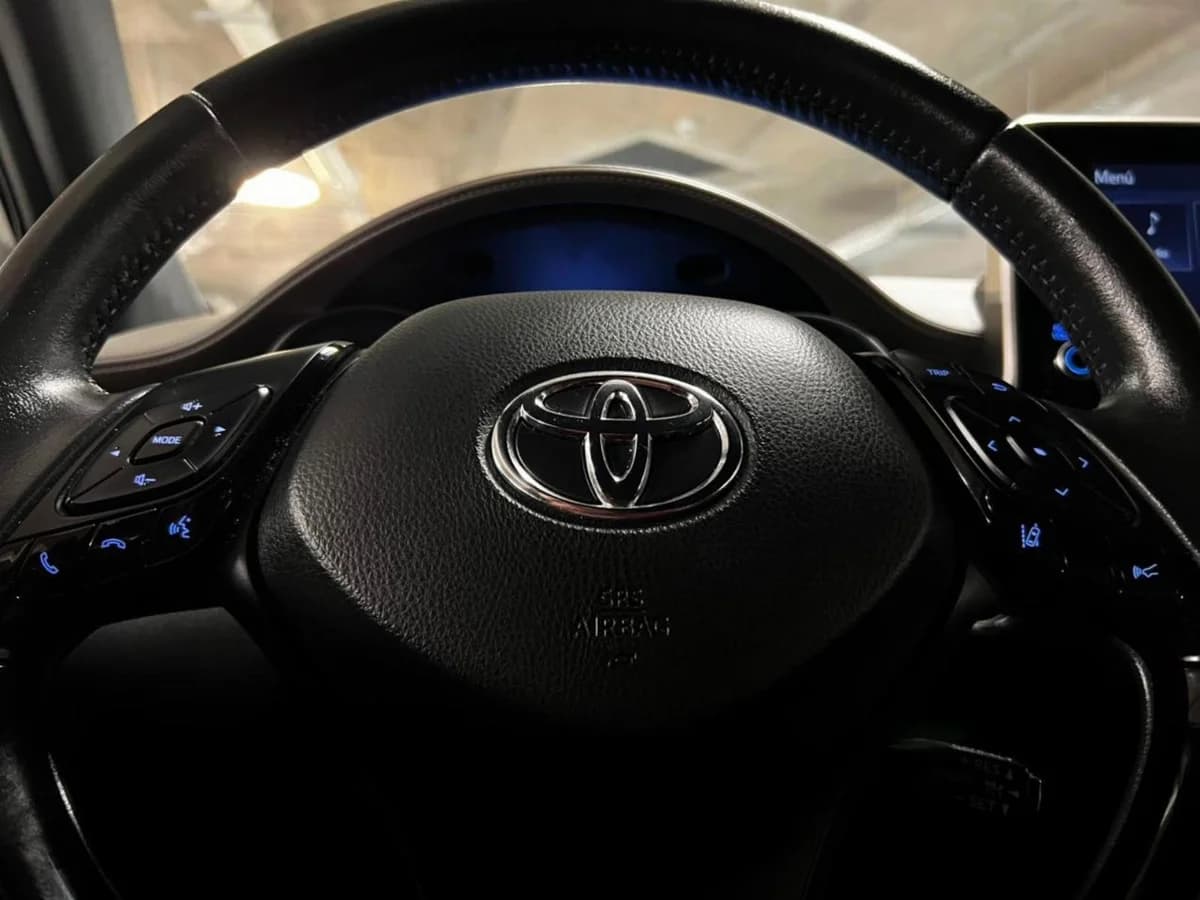 TOYOTA C-HR HEV 1.8 AT 2023 - Imagen 6
