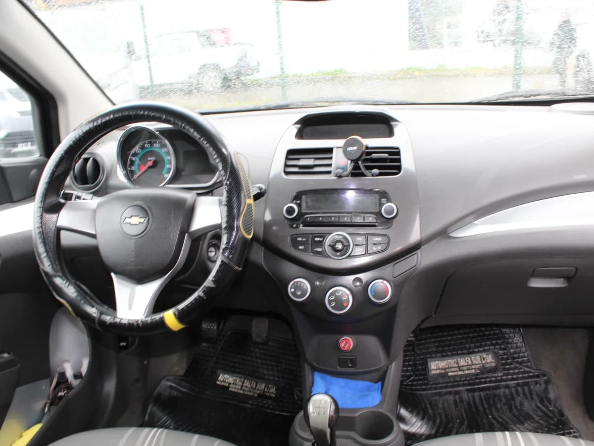 CHEVROLET SPARK GT 2015 - Imagen 6