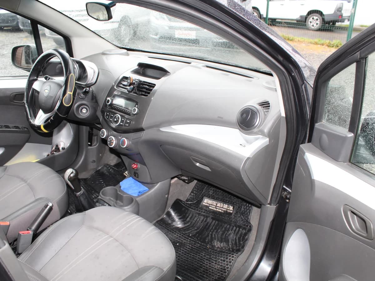 CHEVROLET SPARK GT 2015 - Imagen 5