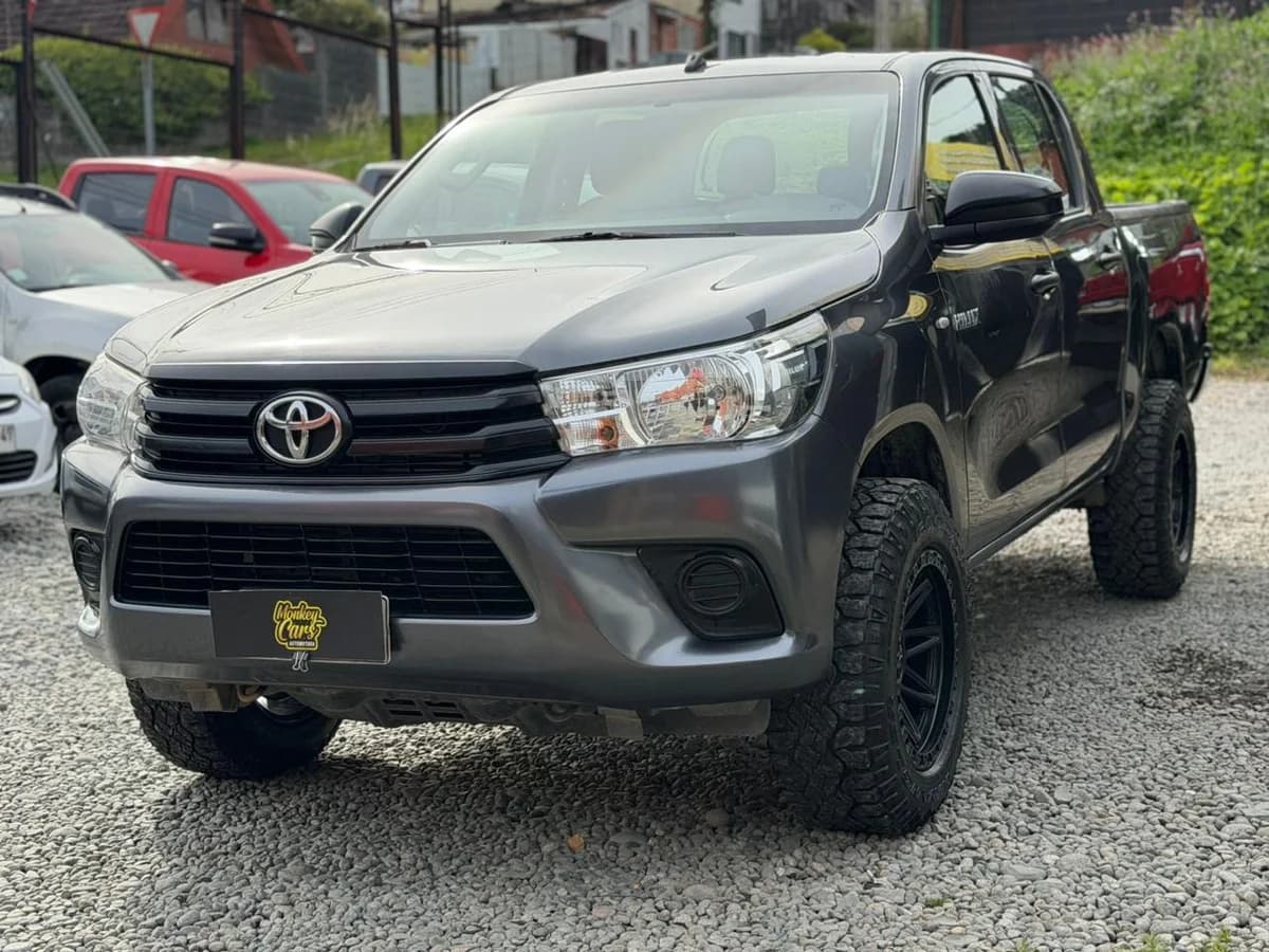 Toyota Hilux DX 2.4TD 4x2 DCAB - Imagen 3