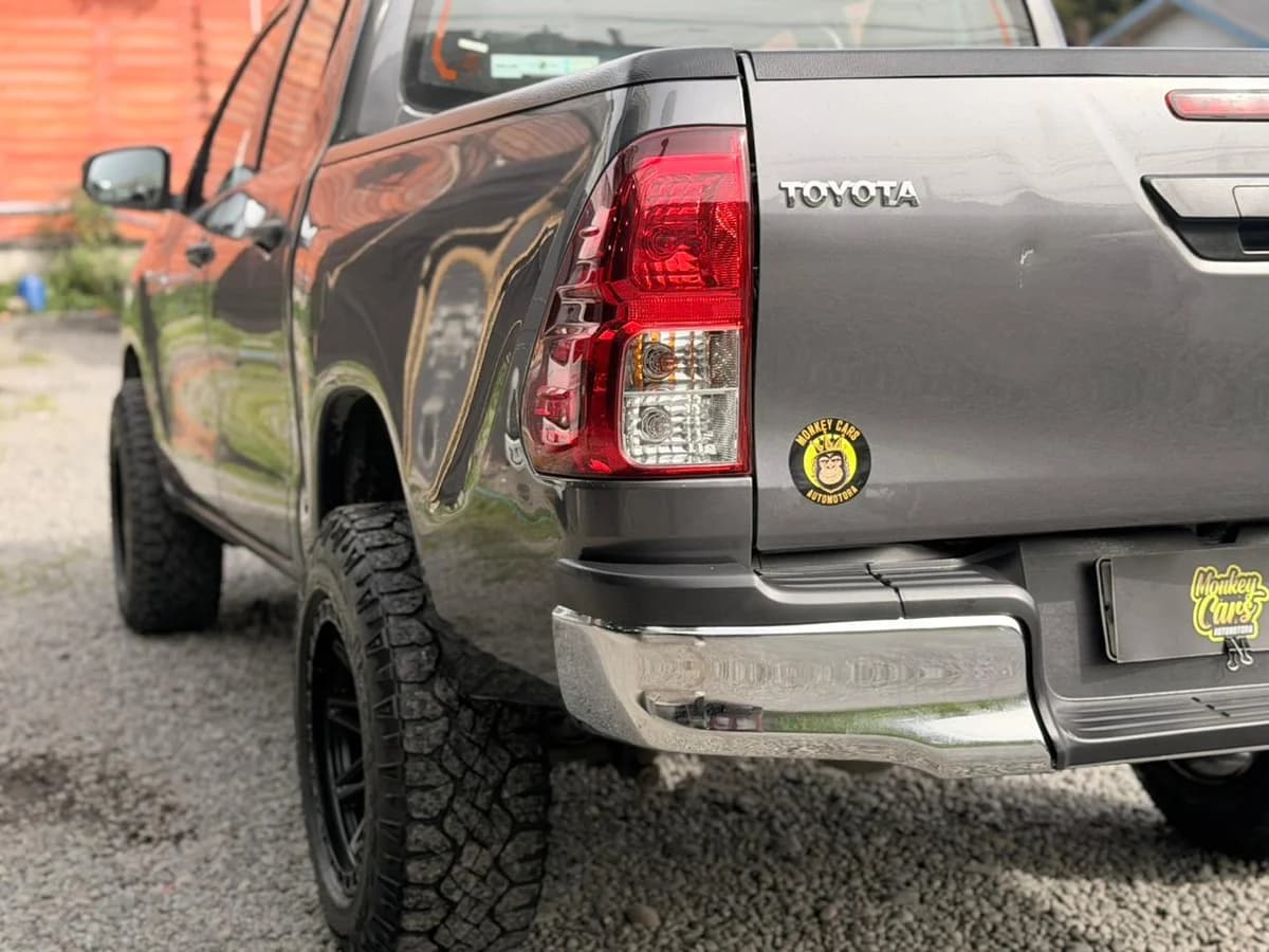 Toyota Hilux DX 2.4TD 4x2 DCAB - Imagen 4