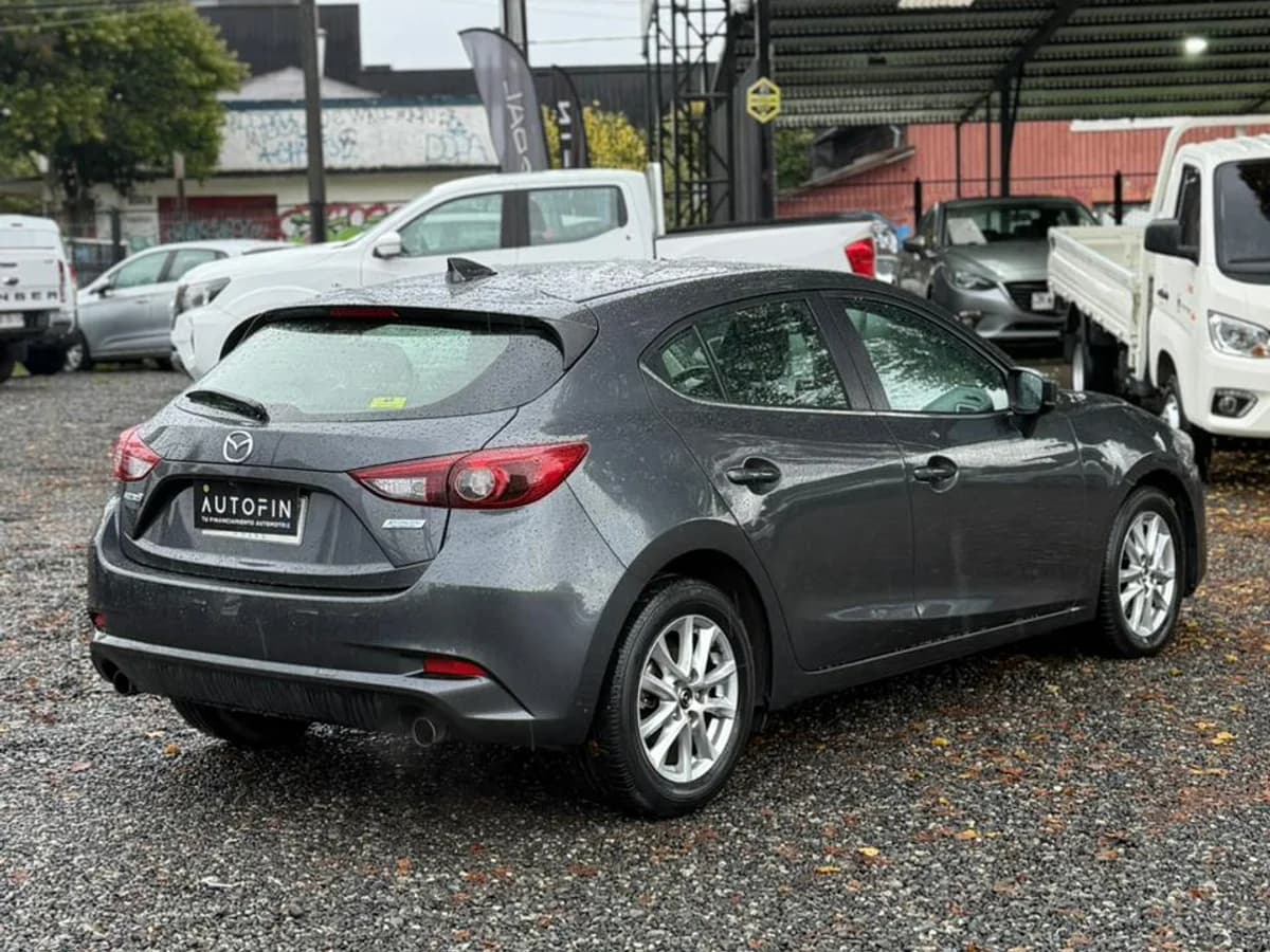 MAZDA 3 SPORT HB 2.0 MT 2018 - Imagen 4