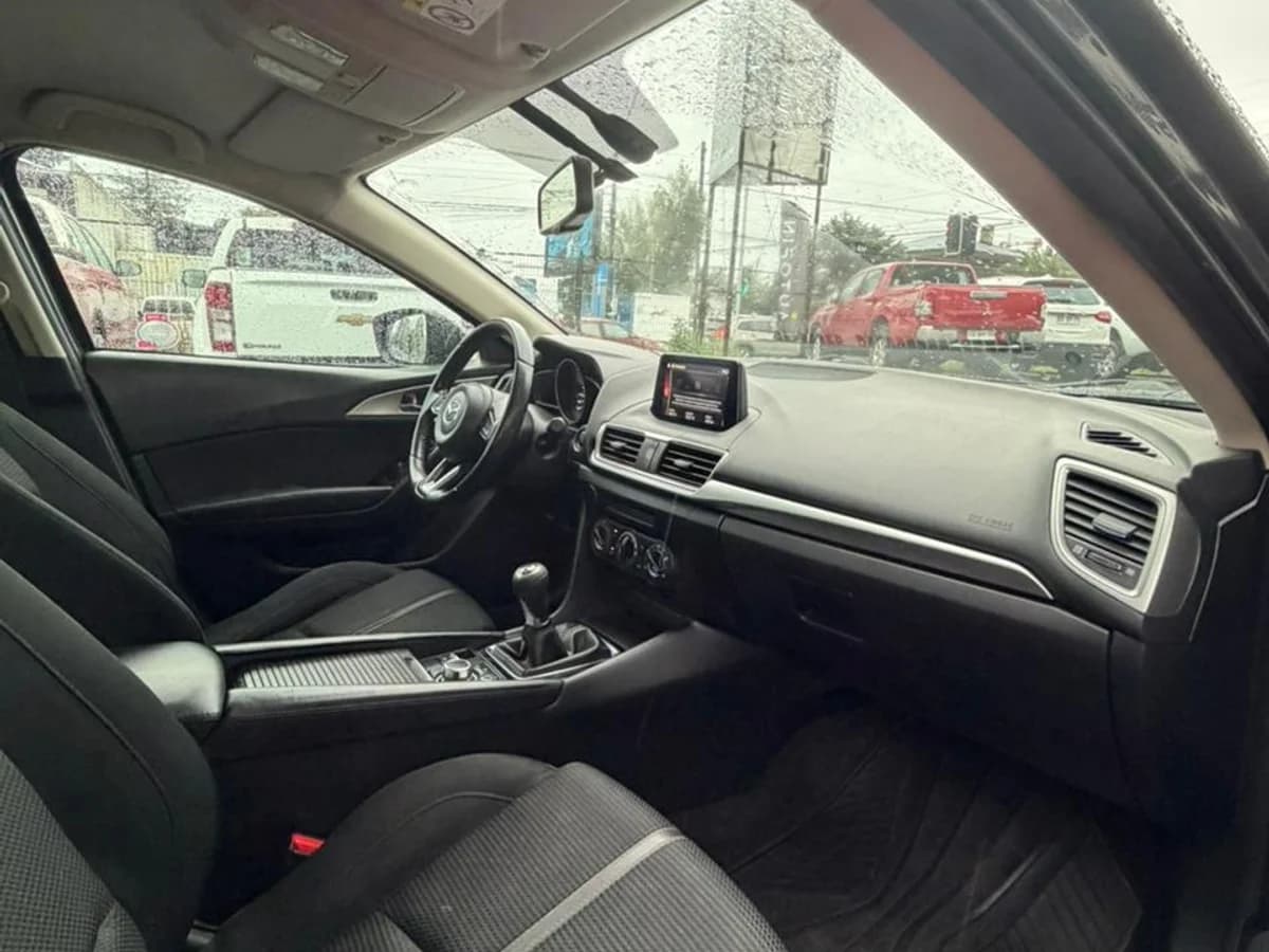 MAZDA 3 SPORT HB 2.0 MT 2018 - Imagen 11