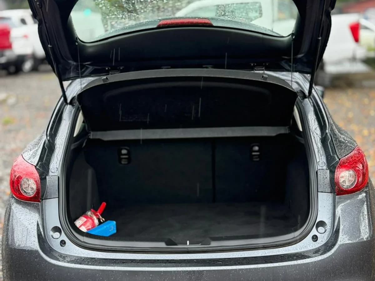 MAZDA 3 SPORT HB 2.0 MT 2018 - Imagen 14