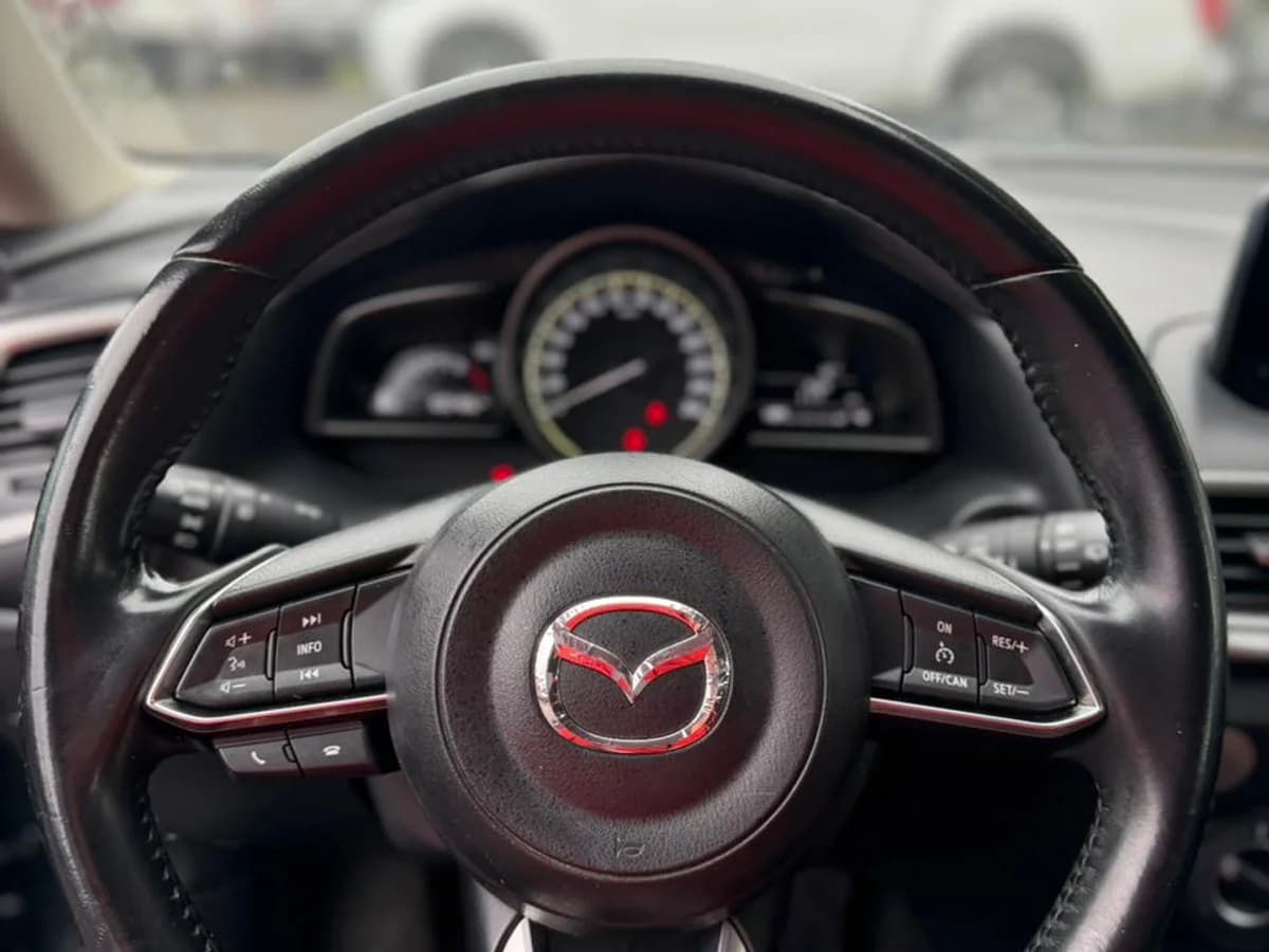 MAZDA 3 SPORT HB 2.0 MT 2018 - Imagen 16