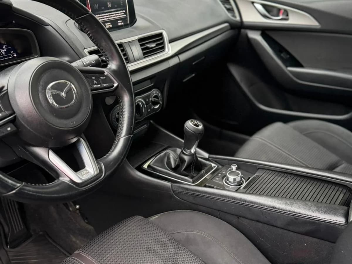 MAZDA 3 SPORT HB 2.0 MT 2018 - Imagen 19