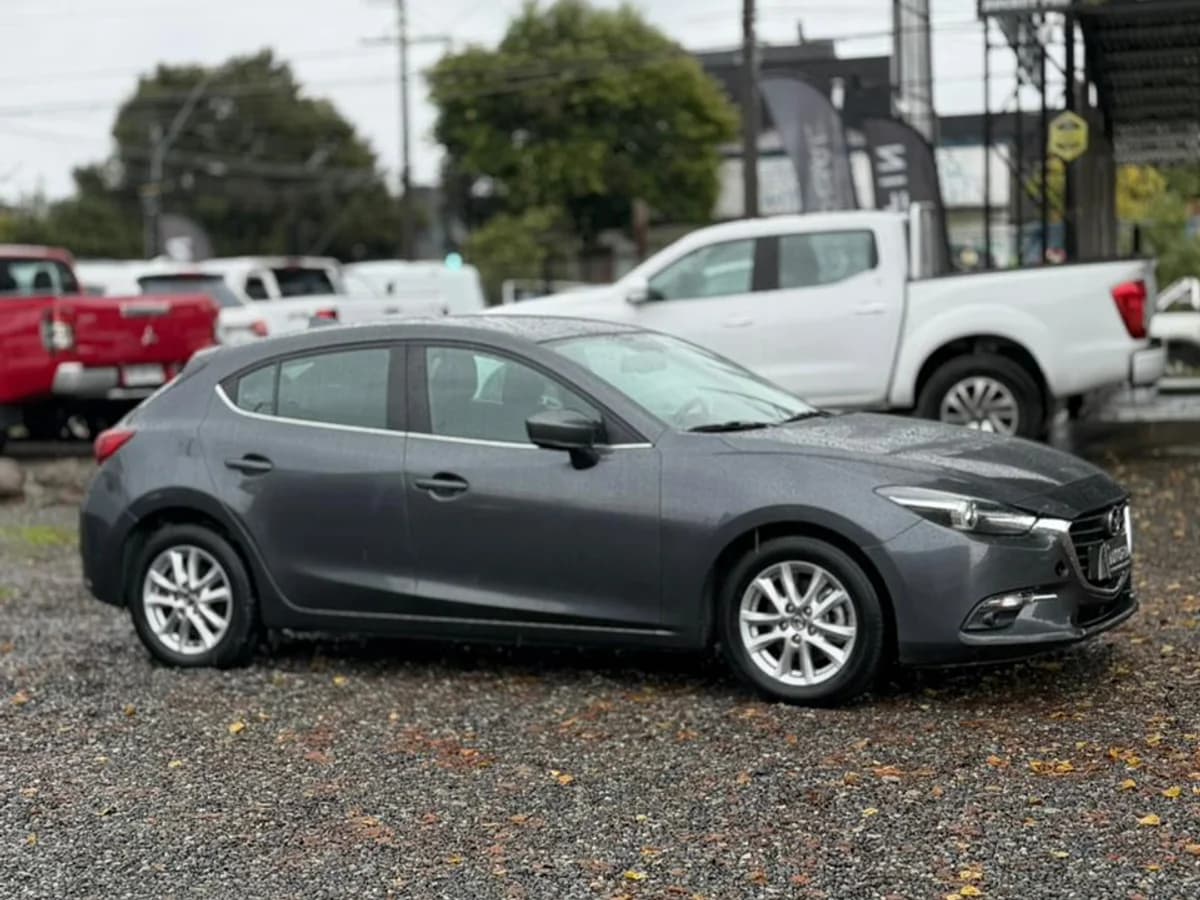 MAZDA 3 SPORT HB 2.0 MT 2018 - Imagen 22