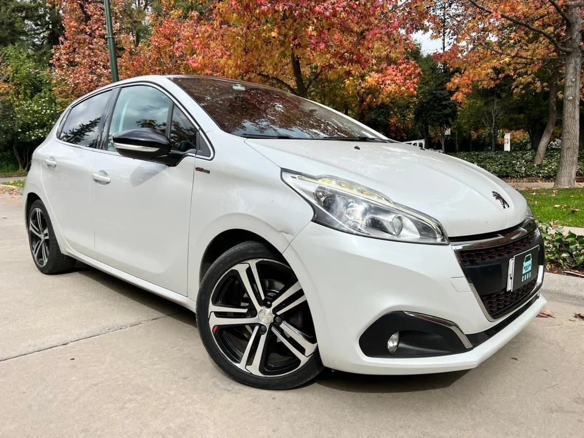 PEUGEOT 208 GT-LINE AUT 1.2L TURBO PURETECH AÑO 2017 - Imagen 1