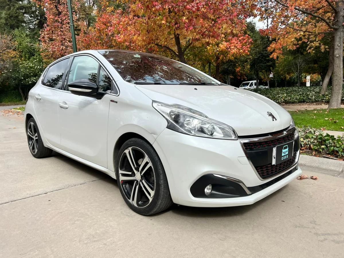 PEUGEOT 208 GT-LINE AUT 1.2L TURBO PURETECH AÑO 2017 - Imagen 14