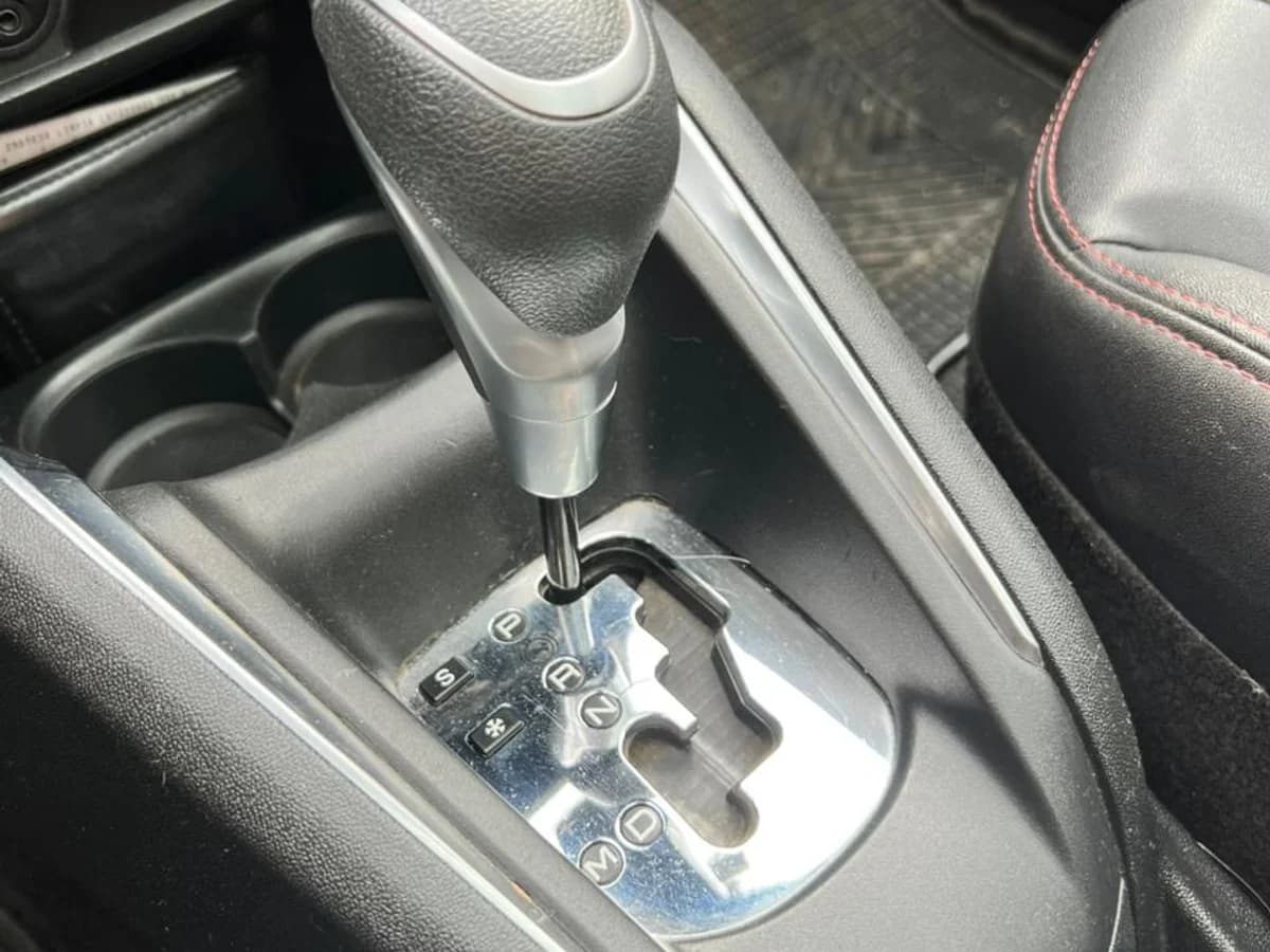 PEUGEOT 208 GT-LINE AUT 1.2L TURBO PURETECH AÑO 2017 - Imagen 16