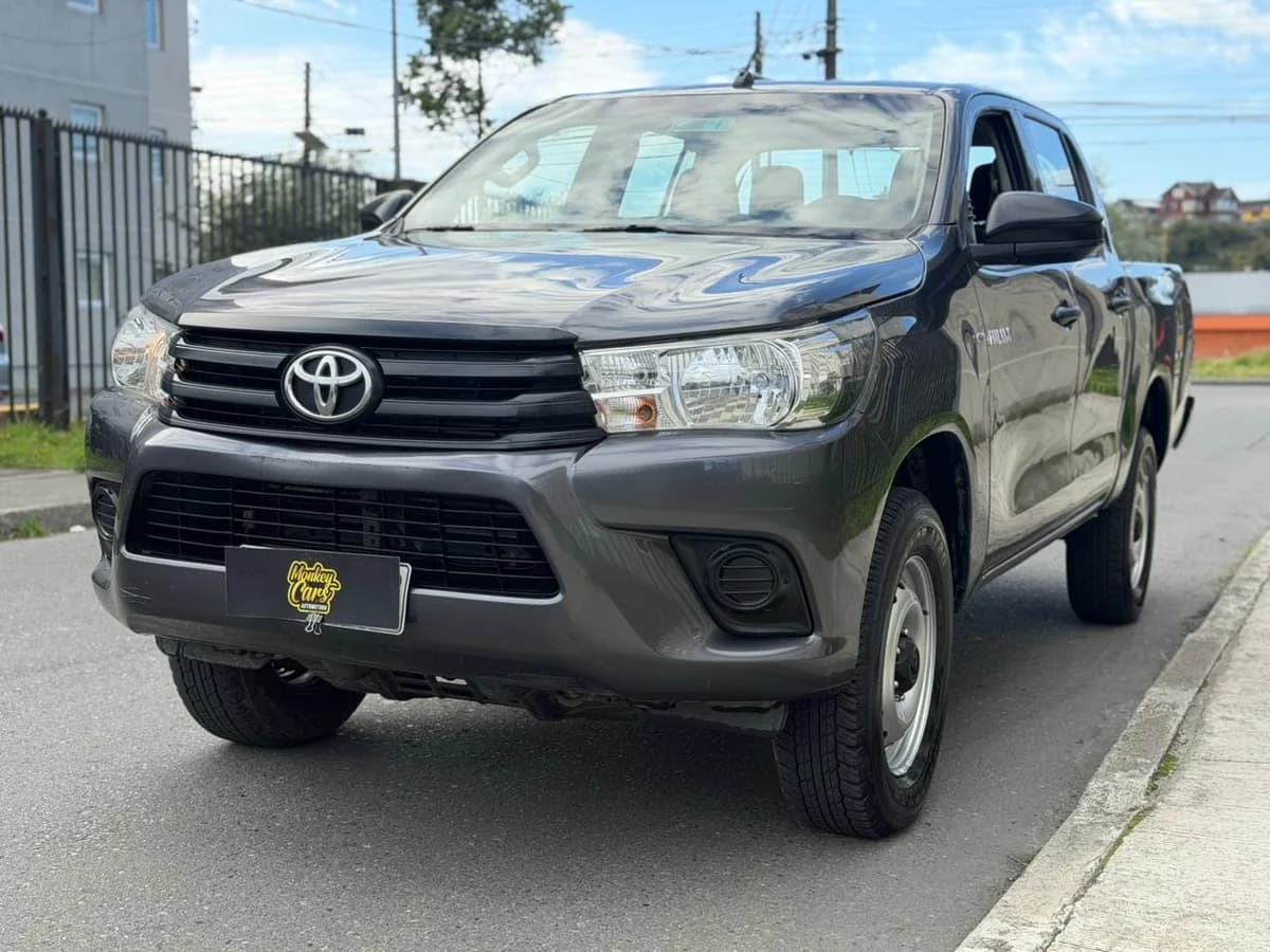 Toyota Hilux DX 2.4TD 4x2 DCAB - Imagen 3