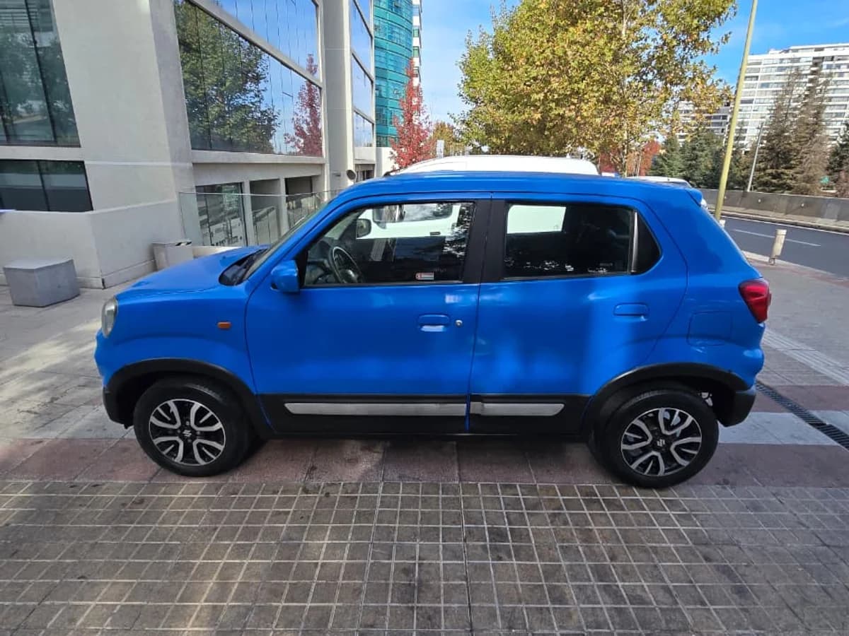 2022 Suzuki S-Presso 1.0 GLX - Imagen 7