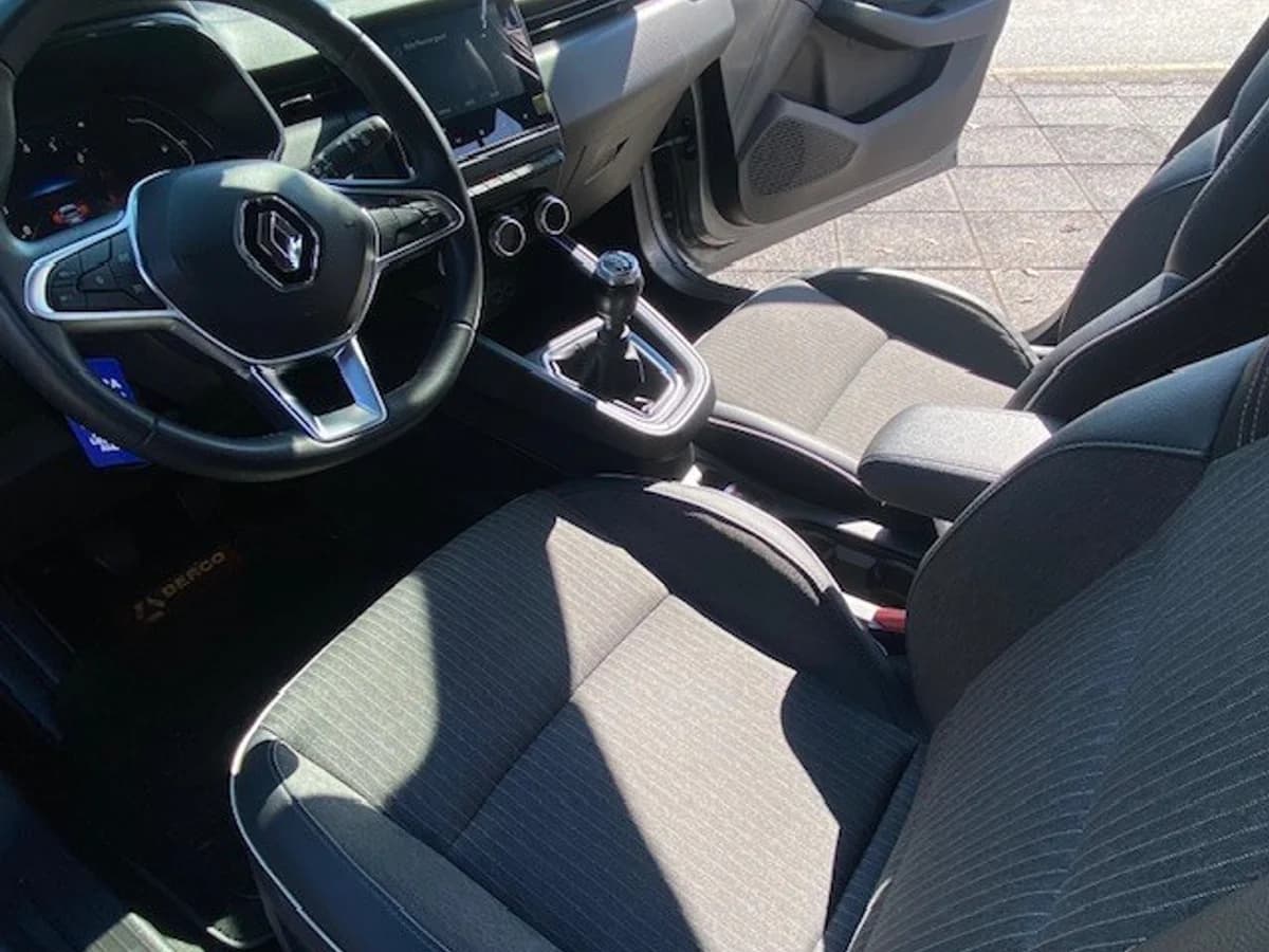 RENAULT CLIO V 1.0 Turbo Intens 2023 - Imagen 9