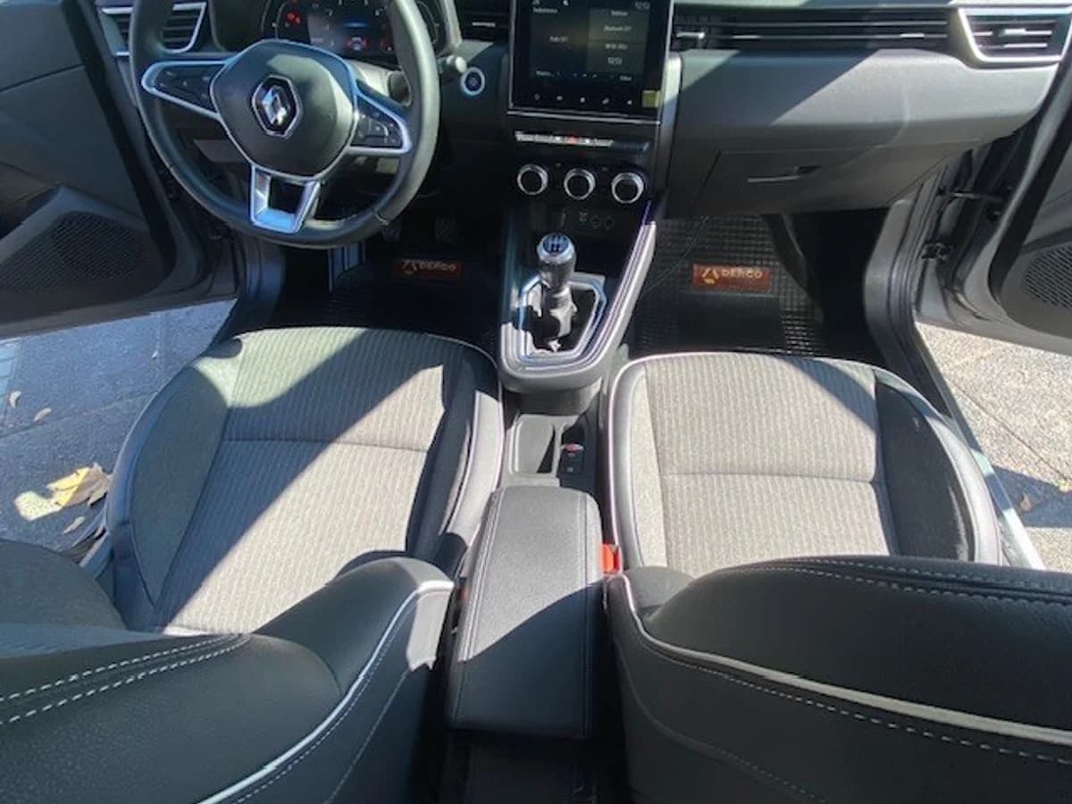 RENAULT CLIO V 1.0 Turbo Intens 2023 - Imagen 10