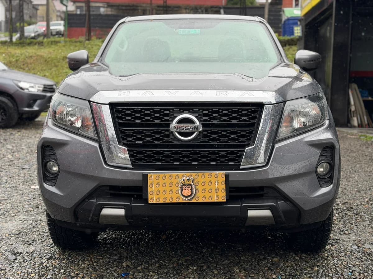 Nissan Navara XE 4x2 2.3 MT 2022 - Imagen 2