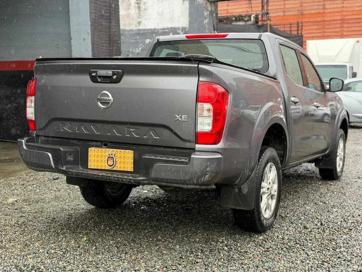 Nissan Navara XE 4x2 2.3 MT 2022 - Imagen 6