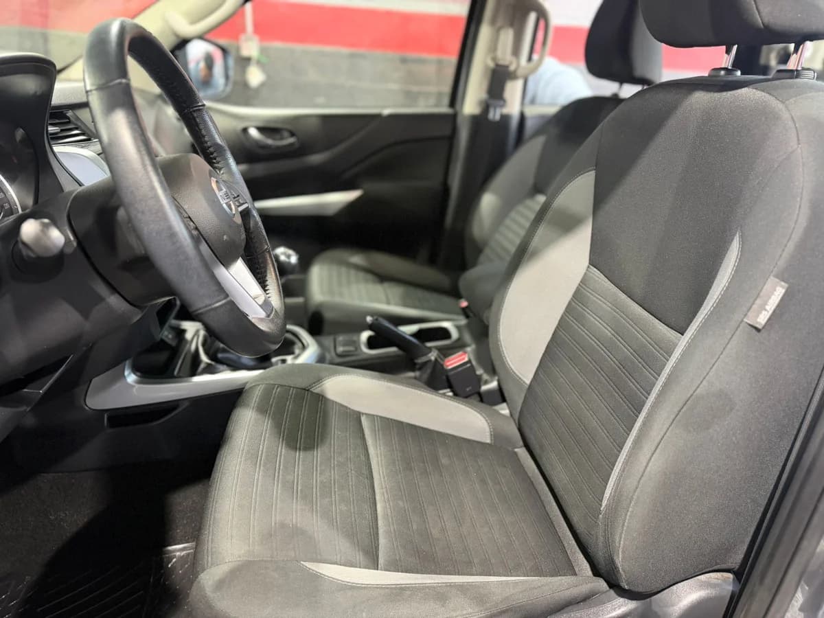Nissan Navara XE 4x2 2.3 MT 2022 - Imagen 9