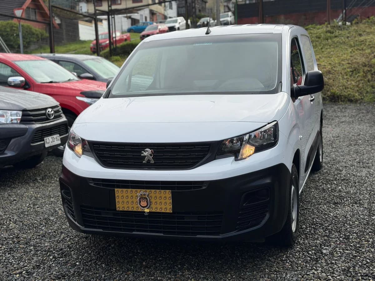 Peugeot Partner 2024 1.5L MT - Imagen 3