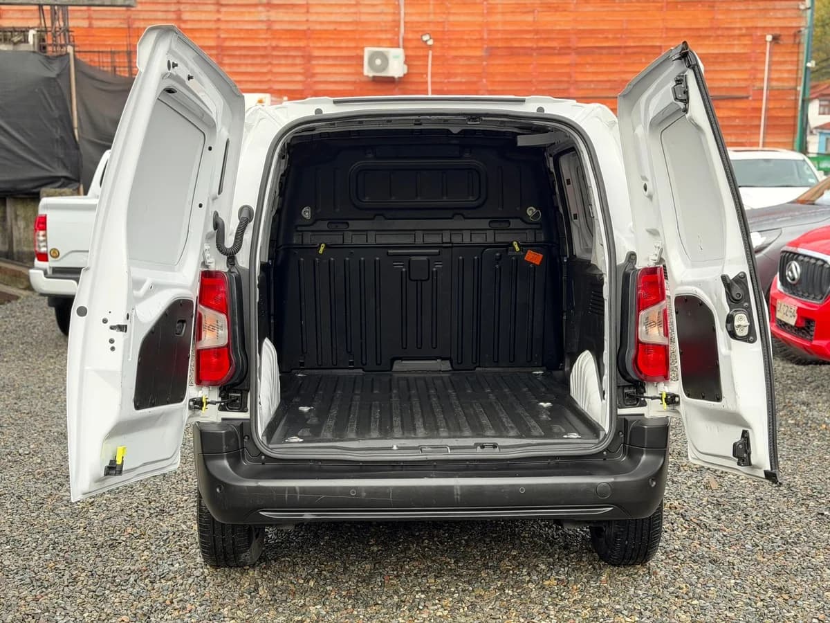Peugeot Partner 2024 1.5L MT - Imagen 6