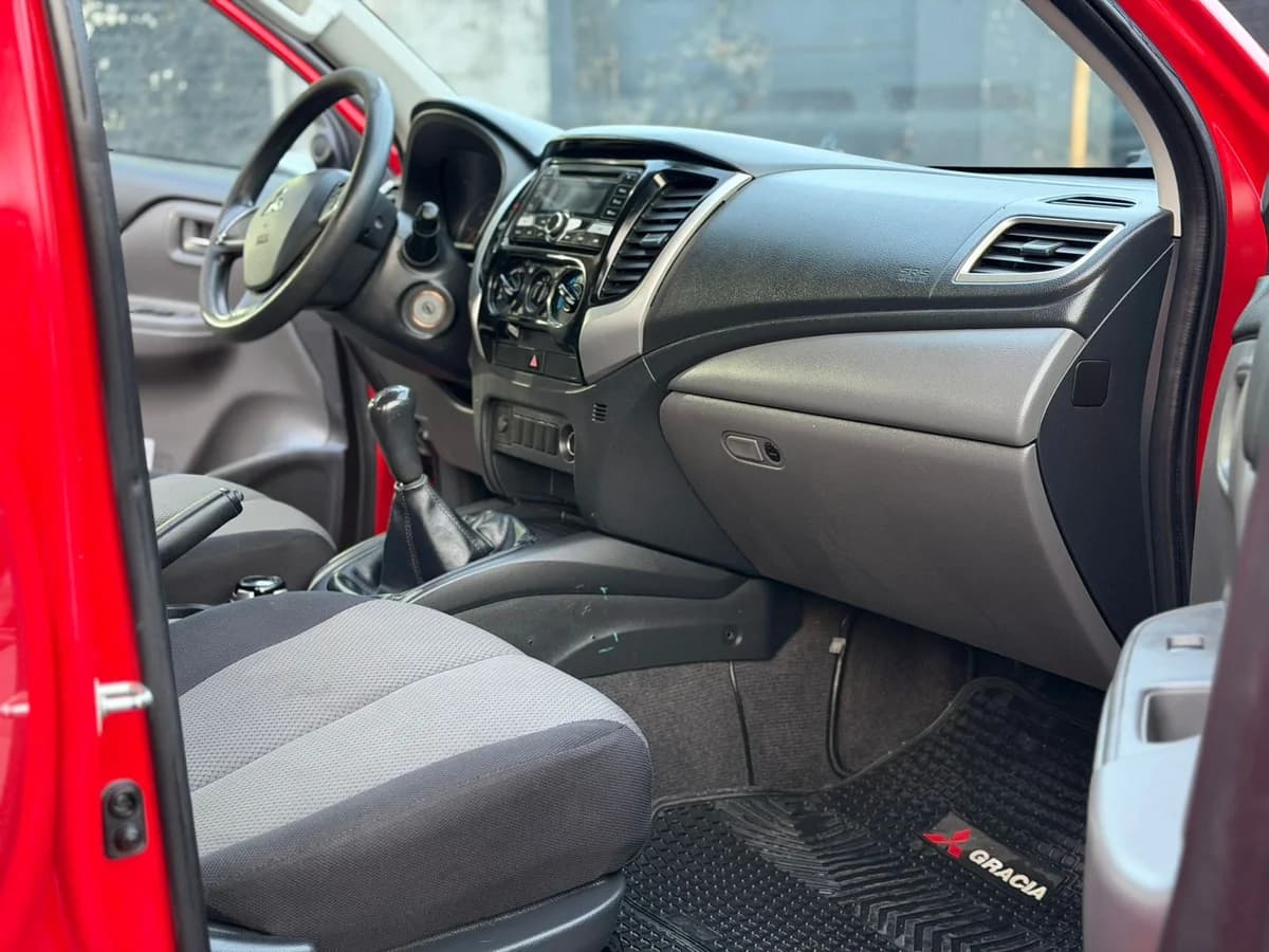 Mitsubishi L200 Katana CRT 2019 4x4 MT - Imagen 7