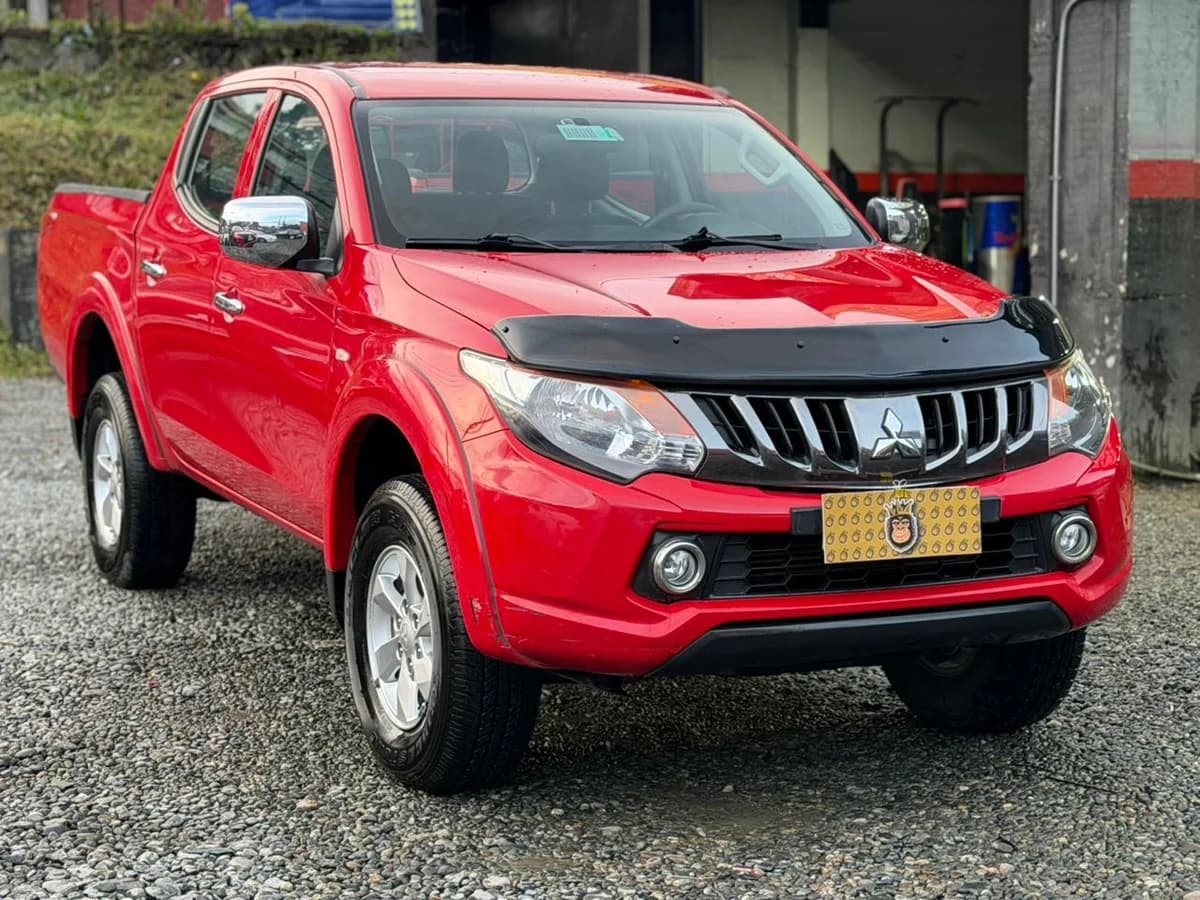 Mitsubishi L200 Katana CRT 2019 4x4 MT - Imagen 1