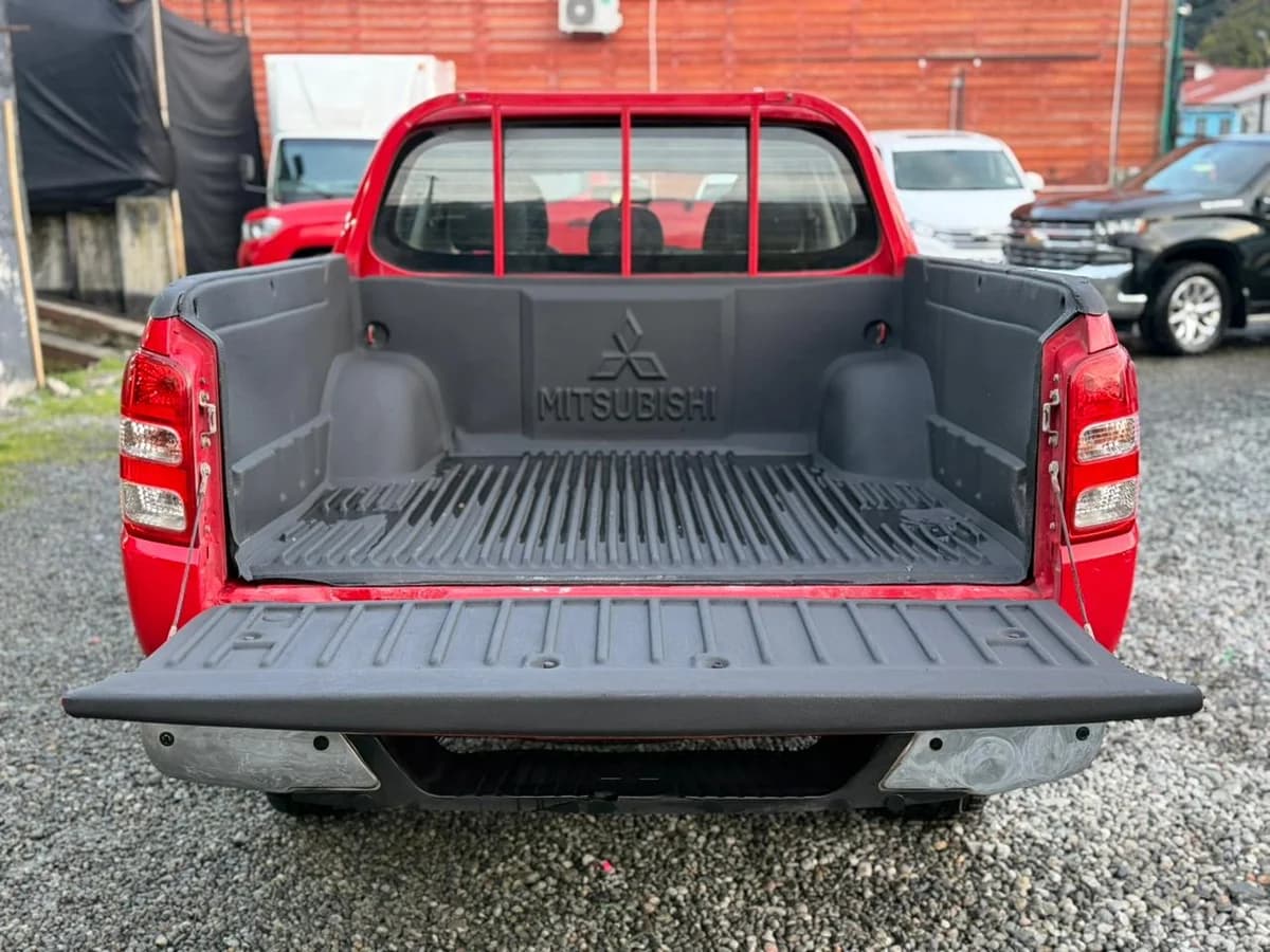 Mitsubishi L200 Katana CRT 2019 4x4 MT - Imagen 7