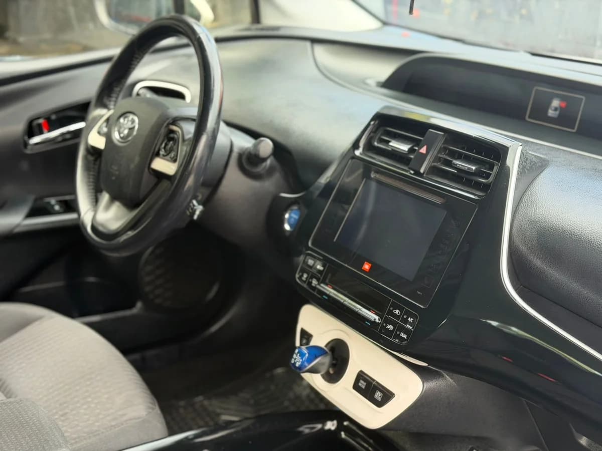 Toyota Prius 2018 1.8 Hibrido AT - Imagen 11